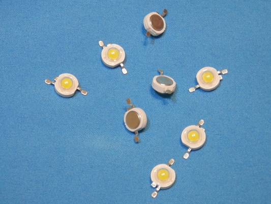 620 - 620 - 630 nm - 660nm Kırmızı Renk 1W yüksek güç Led diyot 60-70LM Işıltılı