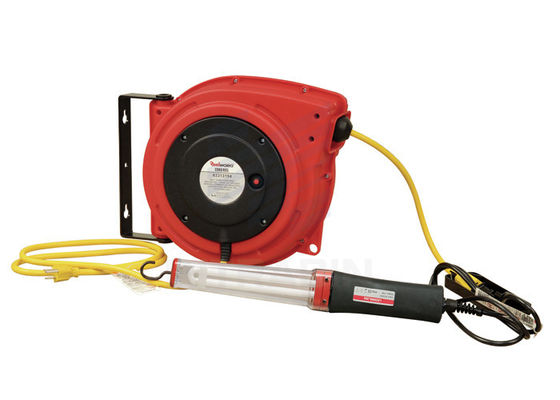 Benzersiz Soket Kilidi Elektrik Kablosu Makarası 50 &#39;&#39; 11W Floresan Lamba ile